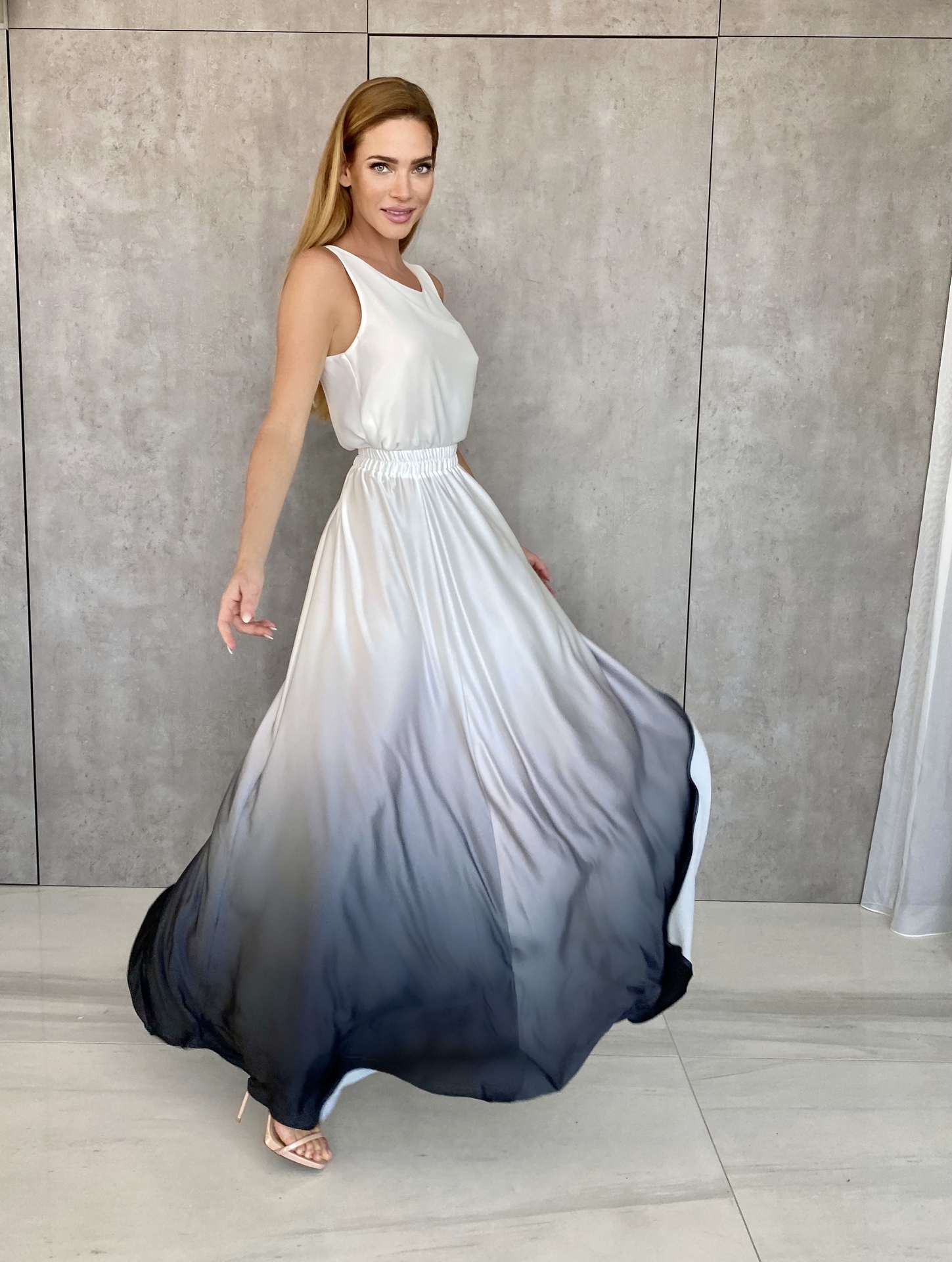 Erin onmbré - Bílo - černá | Elegantní dámská bílo-černá dlouhá sukně