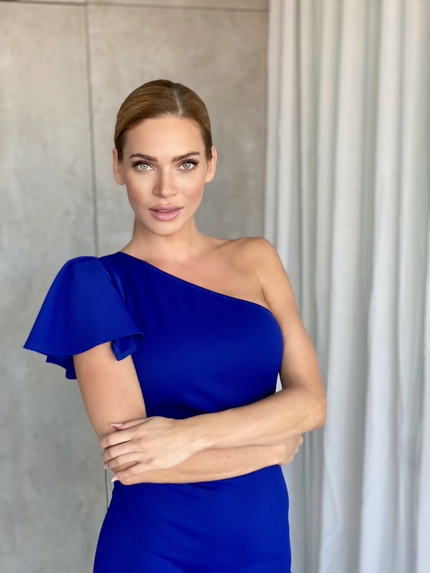 Nicolle - modrá | Luxusní dámské modré koktejlové šaty
