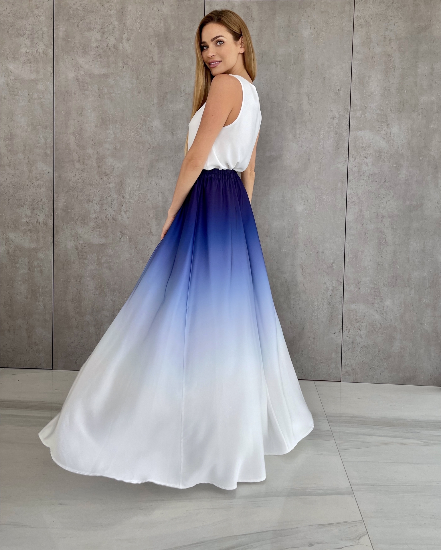 Erin ombré - Modro - bílá  | Luxusní dámská modro-bílá dlouhá sukně