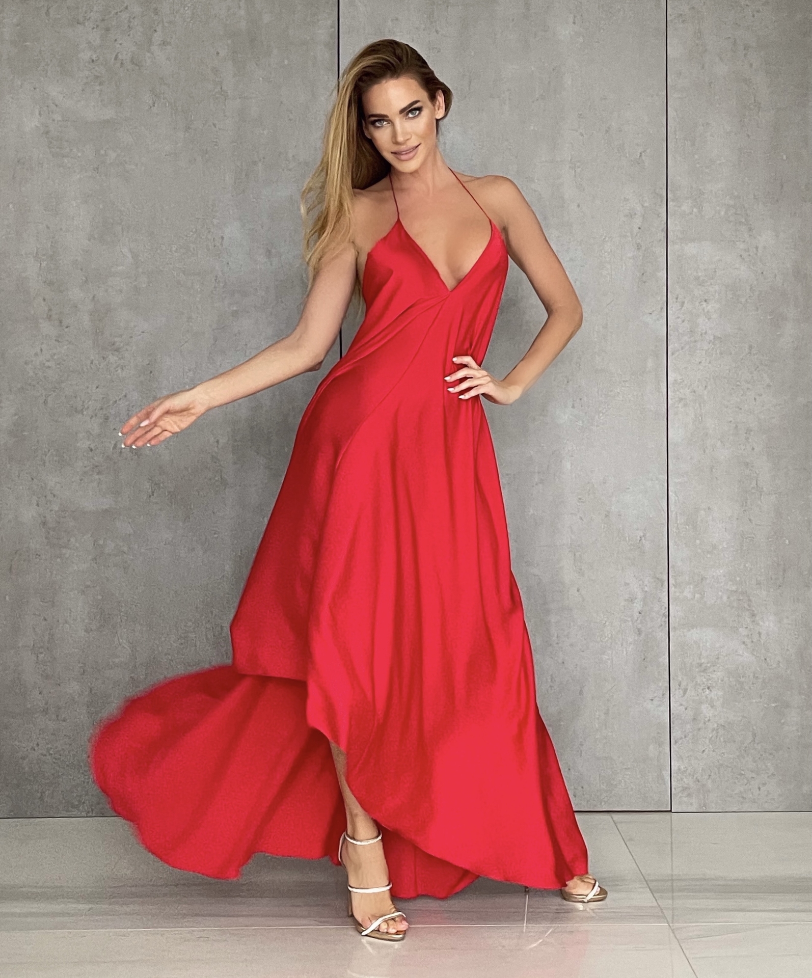 Ariana - Červené | Elegantní dlouhé červené společenské šaty z hedvábí