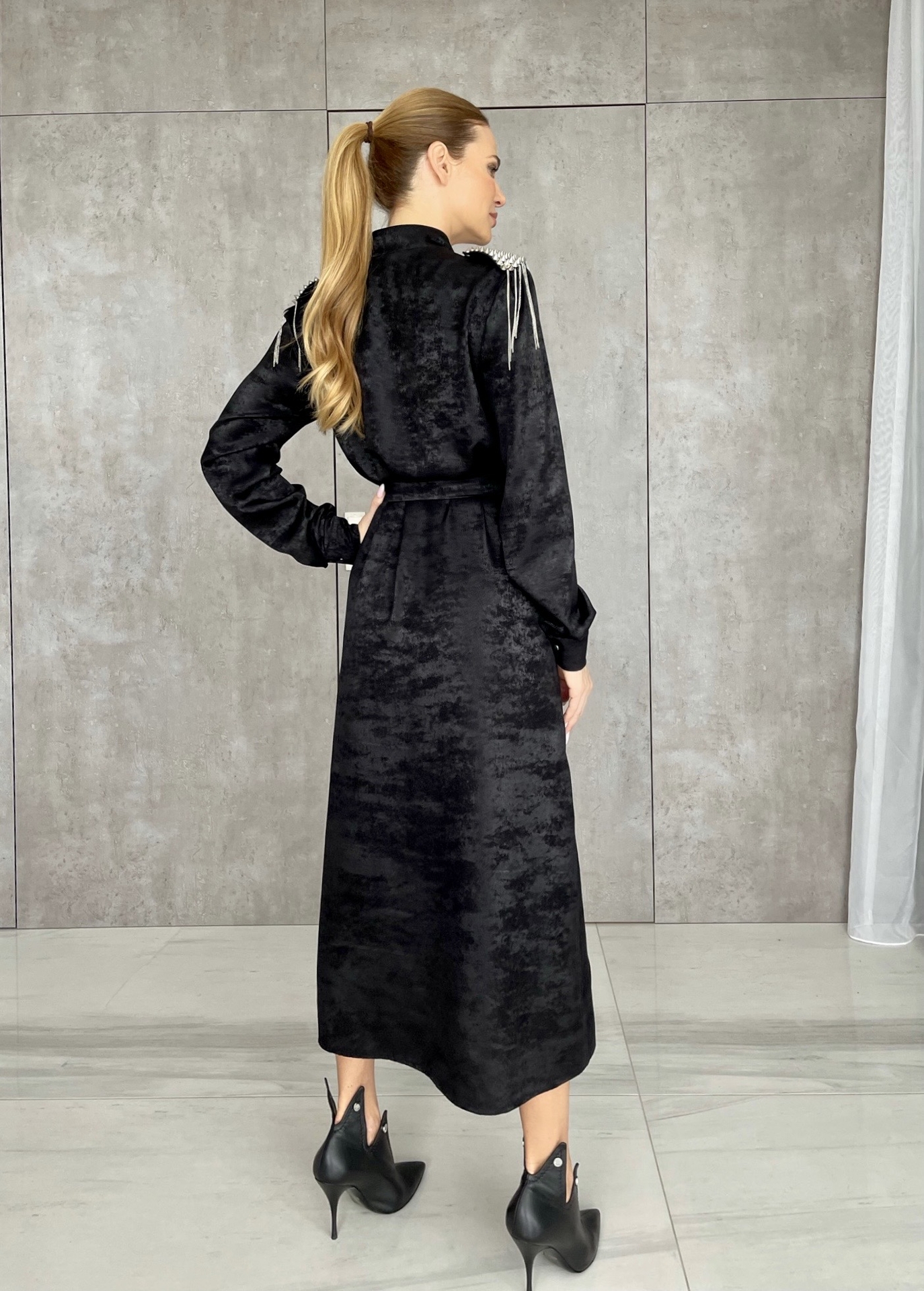 Valerie  | Elegantní dlouhé dámské černé společenské šaty